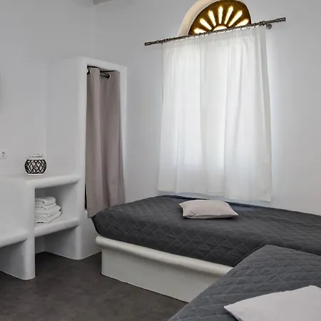 Porto Raphael Residences & Agios Ioannis (Tinos)