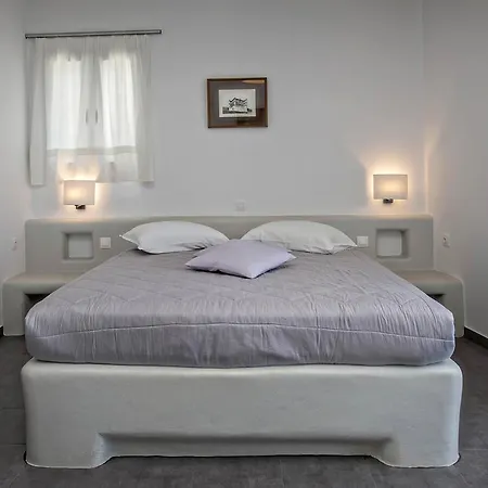 Porto Raphael Residences & 3* Agios Ioannis (Tinos)