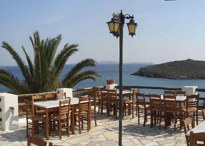 Porto Raphael Residences & 아기오스 이오니스