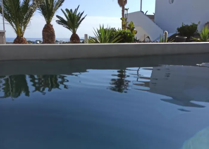 Porto Raphael Residences &