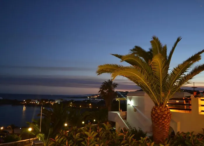 Porto Raphael Residences & 3*