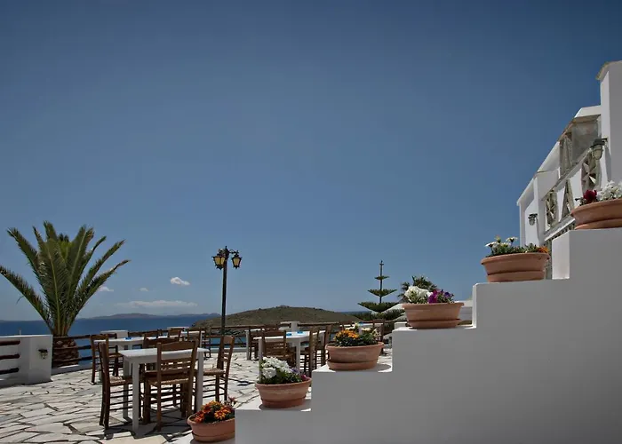 Porto Raphael Residences &