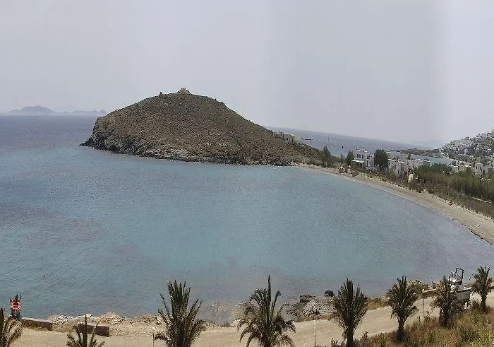 Porto Raphael Residences&suites